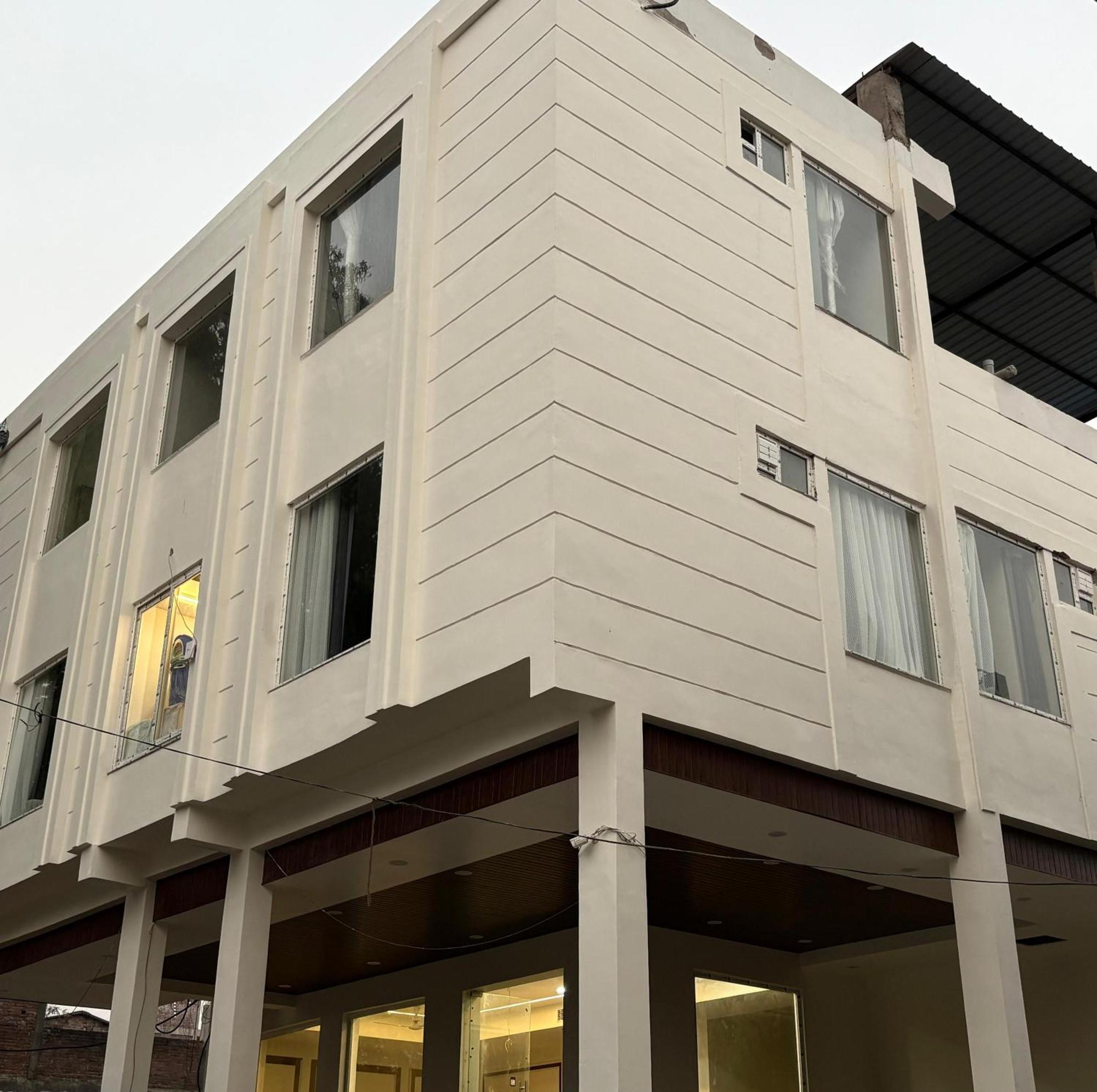 The Janki Hotel Ayodhya Exterior photo