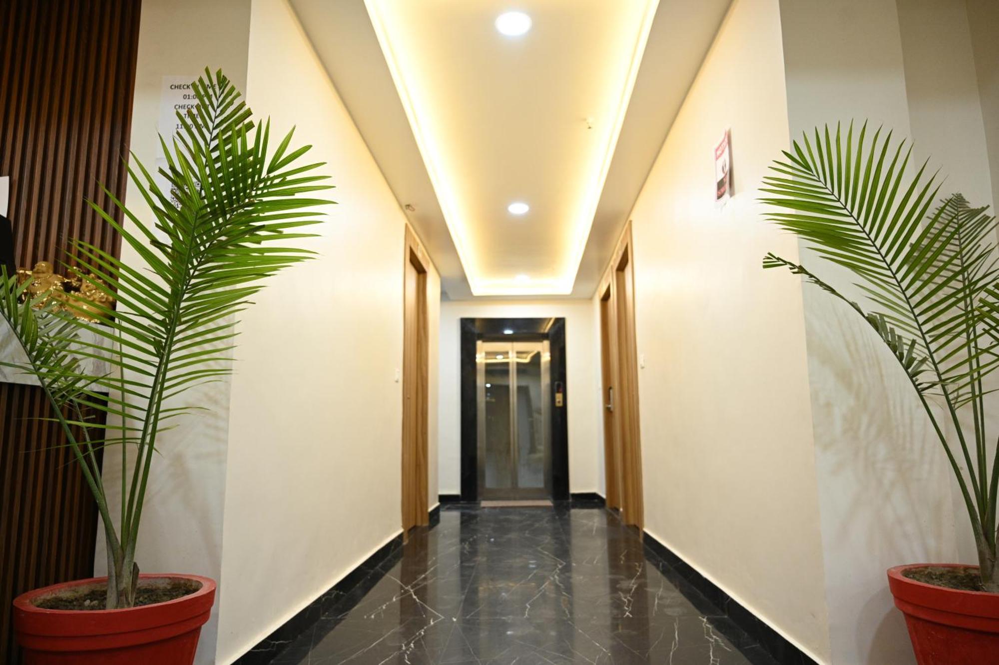 The Janki Hotel Ayodhya Exterior photo